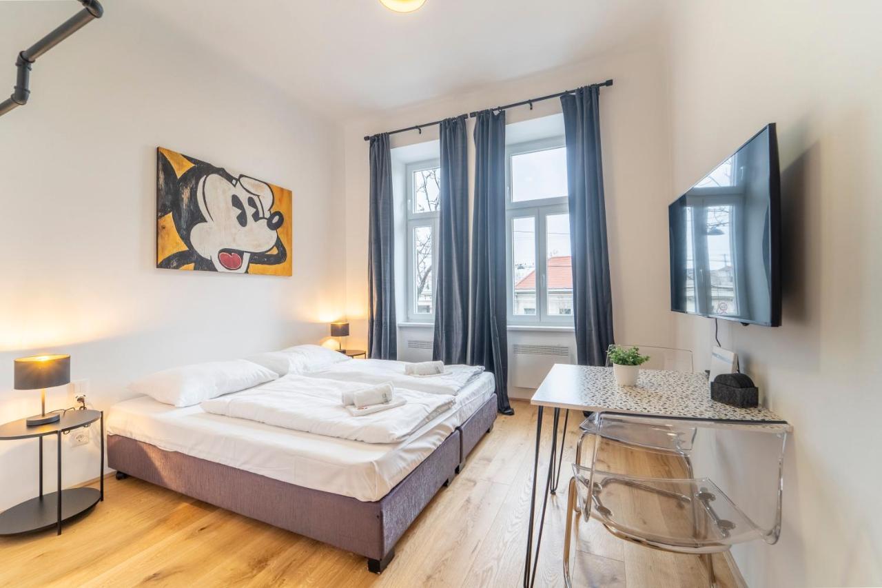 Josef'S Home I Mickey Mouse Apartment Bécs Kültér fotó